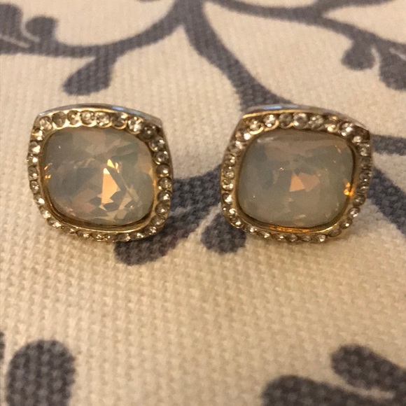 Earrings - Picture 2 of 3